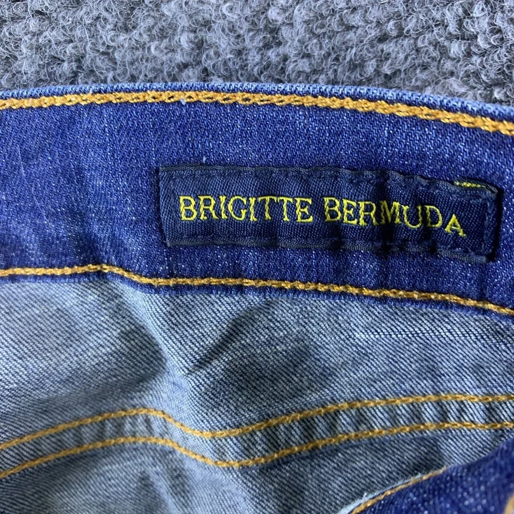 Lucky Brand Brigitte Bermuda Shorts Womens 2/26 Blue Denim Stretch Medium Wash